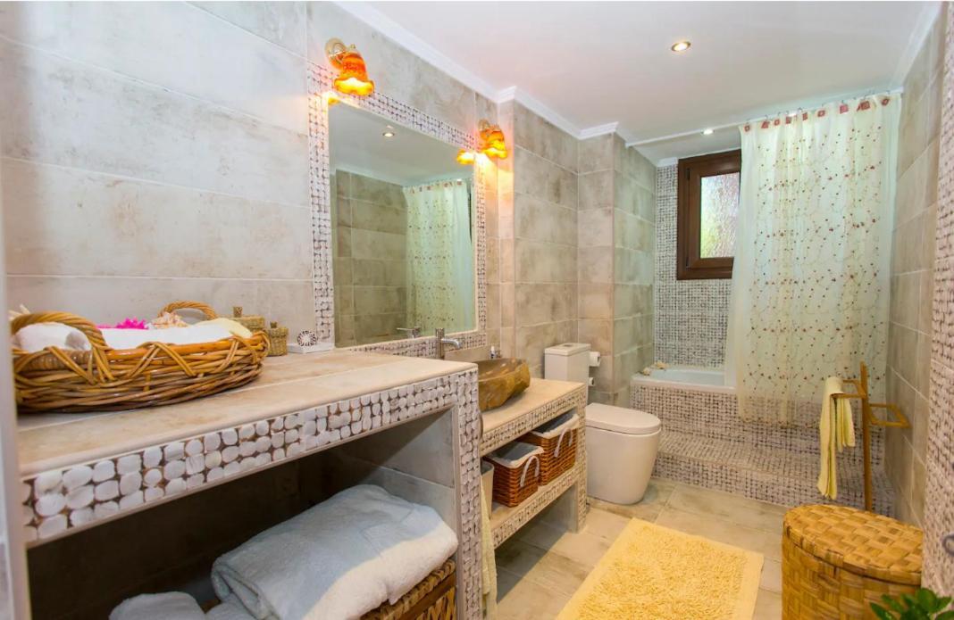 Amaryllis House Apartment