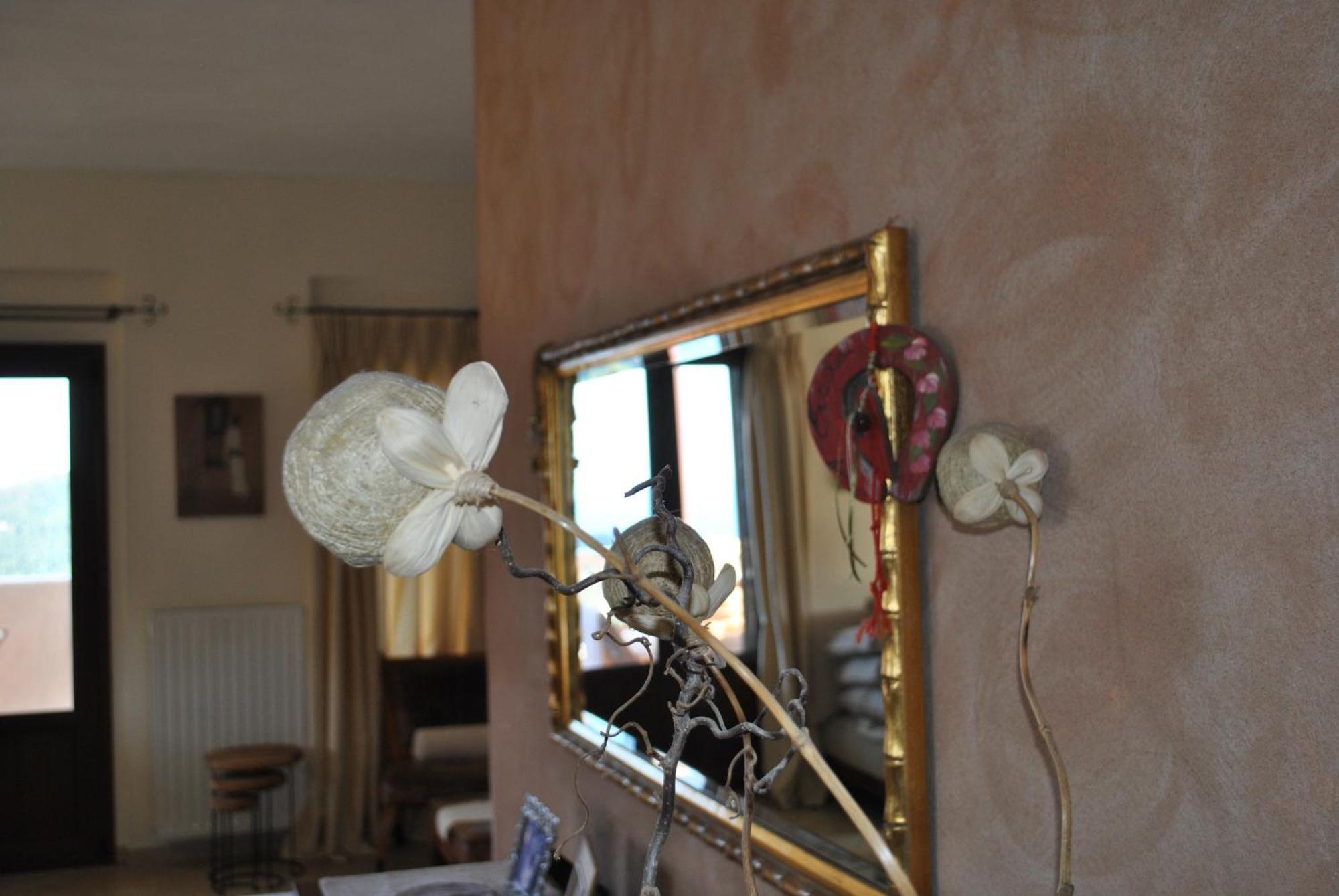 Apartment Amaryllis House